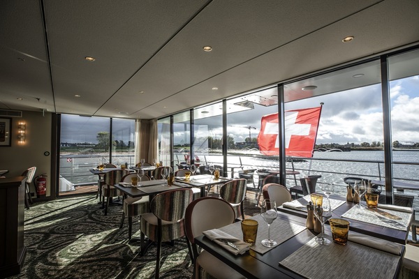 Riviera Travel, MS William Wordsworth, Bistro 3.jpg